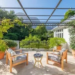 Arambrook Boutique Hotel
